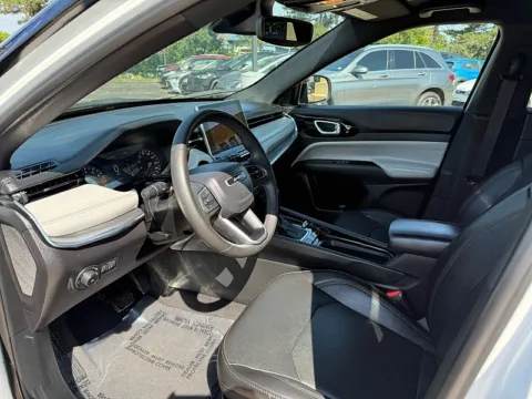 More photos of 2023 Jeep Compass Limited 4x4 at 5 Star Auto Plaza - St. Charles, MO