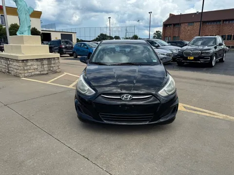 Another view of 2016 Hyundai Accent 4d Sedan SE Auto for sale in Saint Charles, MO at 5 Star Auto Plaza - St. Charles