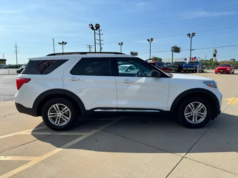 More photos of 2023 Ford Explorer XLT RWD at 5 Star Auto Plaza - St. Charles, MO