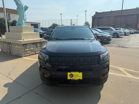 Photos of 2022 Jeep Compass Altitude FWD for sale in Saint Charles, MO at 5 Star Auto Plaza - St. Charles