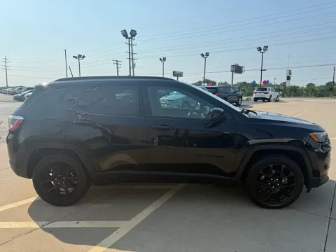 Another view of 2022 Jeep Compass Altitude FWD for sale in Saint Charles, MO at 5 Star Auto Plaza - St. Charles