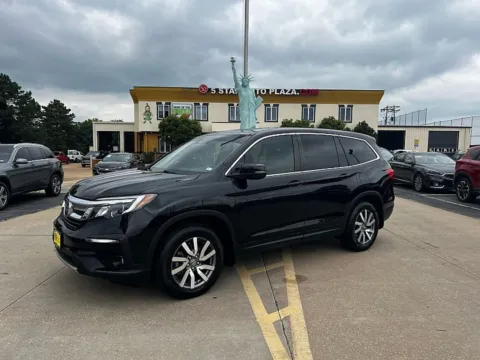 Black 2022 Honda Pilot EX-L 2WD for sale in Saint Charles, MO