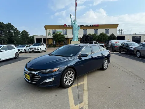 Blue 2021 Chevrolet Malibu 4dr Sdn LT for sale in Saint Charles, MO