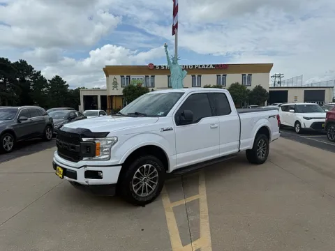 White 2019 Ford F-150 SuperCab XLT for sale in Saint Charles, MO