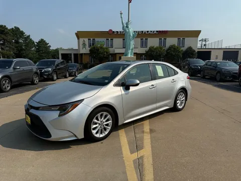 Gray 2021 Toyota Corolla LE CVT for sale in Saint Charles, MO