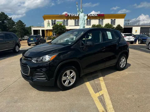 Black 2018 Chevrolet Trax 4d SUV AWD LS for sale in Saint Charles, MO