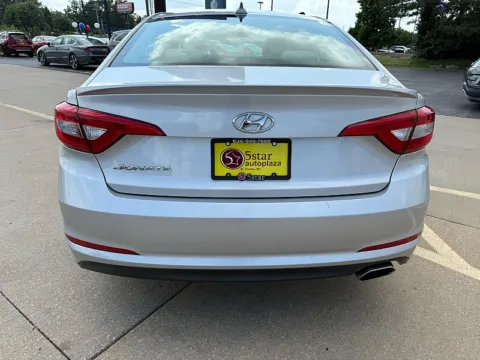 More photos of 2016 Hyundai Sonata 4d Sedan SE at 5 Star Auto Plaza - St. Charles, MO