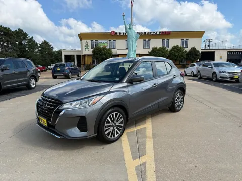 Gray 2021 Nissan Kicks SV FWD for sale in Saint Charles, MO