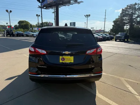 More photos of 2019 Chevrolet Equinox 4d SUV FWD LT w/1LT at 5 Star Auto Plaza - St. Charles, MO