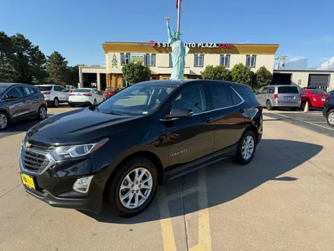 Black 2019 Chevrolet Equinox 4d SUV FWD LT w/1LT for sale in Saint Charles, MO