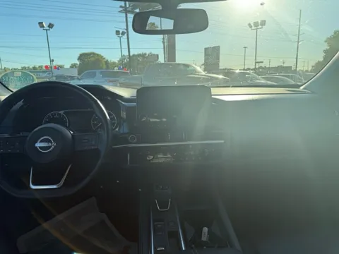 More photos of 2022 Nissan Pathfinder SL 2WD at 5 Star Auto Plaza - St. Charles, MO