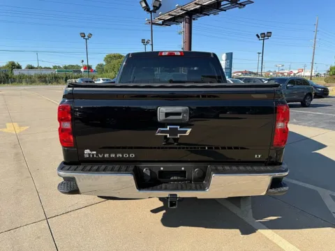 More photos of 2018 Chevrolet Silverado 1500 Crew Cab LT at 5 Star Auto Plaza - St. Charles, MO