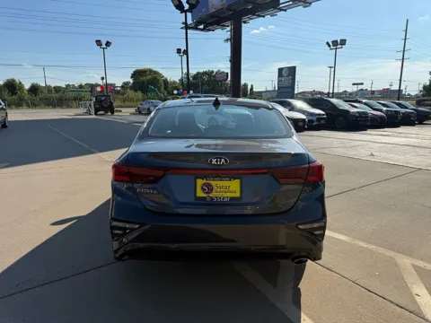 More photos of 2021 Kia Forte LXS IVT at 5 Star Auto Plaza - St. Charles, MO