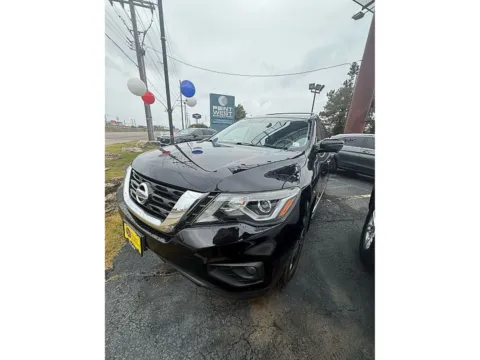 Black 2020 Nissan Pathfinder 4d SUV 4WD Platinum for sale in Saint Charles, MO