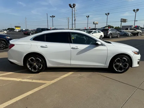 Another view of 2019 Chevrolet Malibu 4d Sedan LT for sale in Saint Charles, MO at 5 Star Auto Plaza - St. Charles