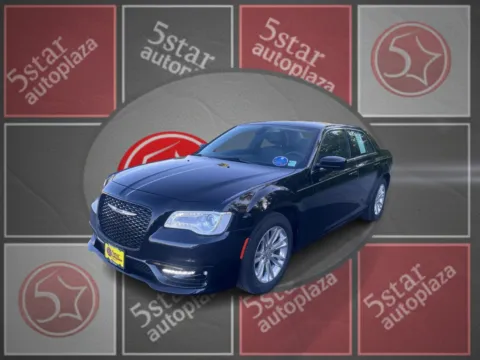 Black 2017 Chrysler 300 4d Sedan RWD Limited for sale in Saint Charles, MO