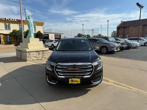 Another view of 2023 GMC Terrain FWD 4dr SLT for sale in Saint Charles, MO at 5 Star Auto Plaza - St. Charles