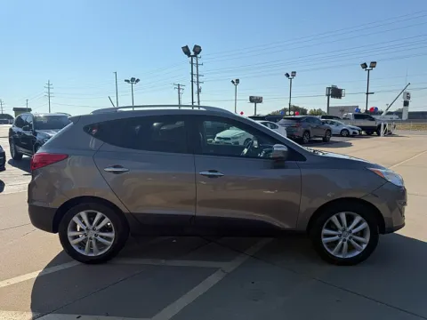 Another view of 2012 Hyundai Tucson 4d SUV AWD Limited for sale in Saint Charles, MO at 5 Star Auto Plaza - St. Charles