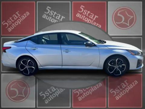 More photos of 2023 Nissan Altima 2.5 SR Sedan at 5 Star Auto Plaza - St. Charles, MO
