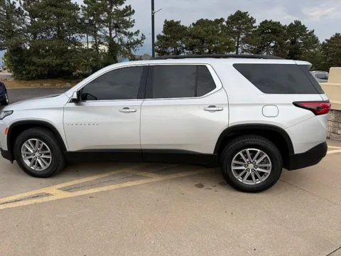 More photos of 2022 Chevrolet Traverse FWD 4dr LT Leather at 5 Star Auto Plaza - St. Charles, MO
