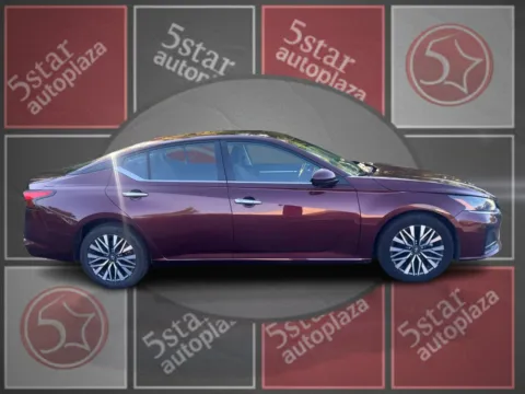 More photos of 2023 Nissan Altima 2.5 SV Sedan at 5 Star Auto Plaza - St. Charles, MO
