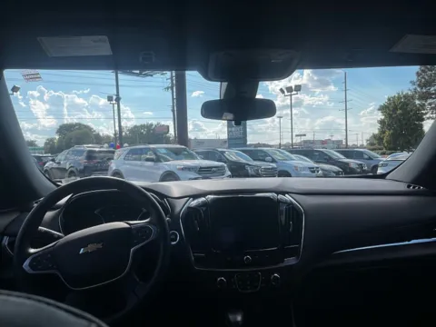 More photos of 2022 Chevrolet Traverse AWD 4dr LT Leather at 5 Star Auto Plaza - St. Charles, MO