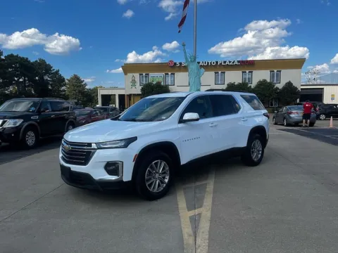 White 2022 Chevrolet Traverse AWD 4dr LT Leather for sale in Saint Charles, MO