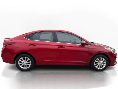 More photos of 2022 Hyundai Accent SEL Sedan IVT at 5 Star Auto Plaza - St. Charles, MO