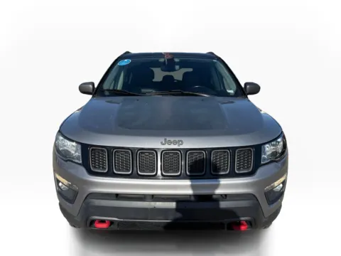 Photos of 2020 Jeep Compass 4d SUV 4WD Trailhawk for sale in Saint Charles, MO at 5 Star Auto Plaza - St. Charles