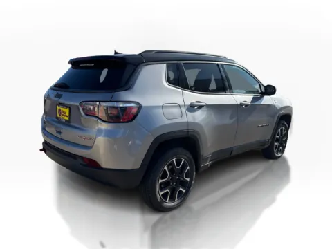 More photos of 2020 Jeep Compass 4d SUV 4WD Trailhawk at 5 Star Auto Plaza - St. Charles, MO