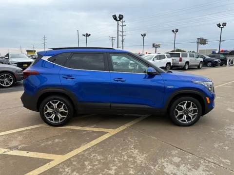 Another view of 2021 Kia Seltos 4d SUV AWD EX for sale in Saint Charles, MO at 5 Star Auto Plaza - St. Charles