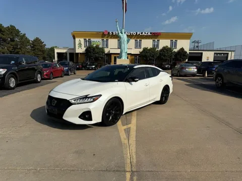 White 2020 Nissan Maxima 4d Sedan SR for sale in Saint Charles, MO