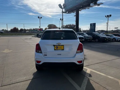 More photos of 2020 Chevrolet Trax 4d SUV FWD LS at 5 Star Auto Plaza - St. Charles, MO