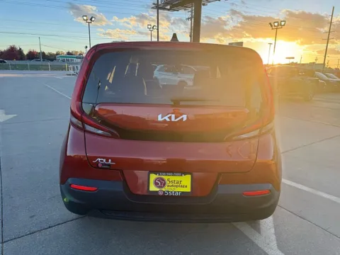 More photos of 2022 Kia Soul LX IVT at 5 Star Auto Plaza - St. Charles, MO