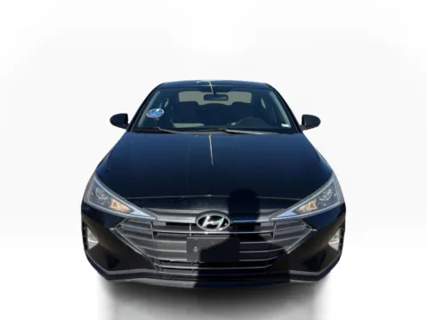 Photos of 2019 Hyundai Elantra 4d Sedan SE Auto for sale in Saint Charles, MO at 5 Star Auto Plaza - St. Charles