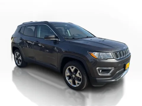 Another view of 2019 Jeep Compass 4d SUV 4WD Limited for sale in Saint Charles, MO at 5 Star Auto Plaza - St. Charles