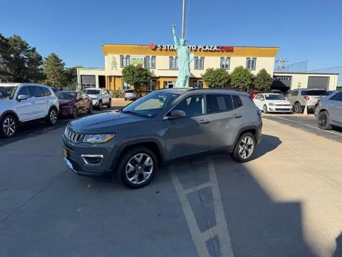 Gray 2021 Jeep Compass Limited FWD for sale in Saint Charles, MO