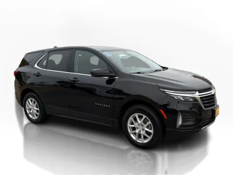 Another view of 2022 Chevrolet Equinox FWD 4dr LT w/2FL for sale in Saint Charles, MO at 5 Star Auto Plaza - St. Charles