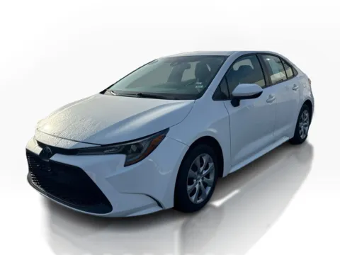 White 2022 Toyota Corolla LE CVT for sale in St. Louis, MO