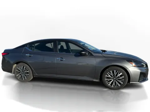 More photos of 2024 Nissan Altima 2.5 SV Sedan at 5 Star Auto Plaza - St. Louis, MO