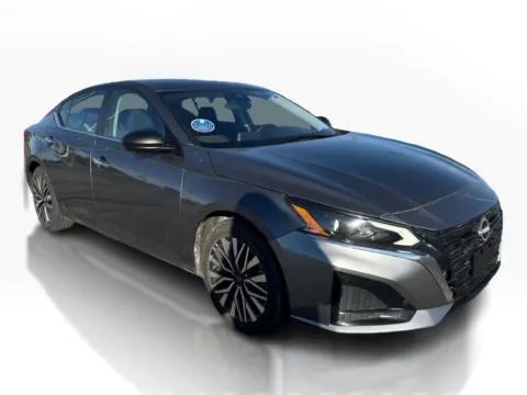 Another view of 2024 Nissan Altima 2.5 SV Sedan for sale in St. Louis, MO at 5 Star Auto Plaza - St. Louis