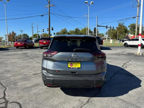 More photos of 2024 Nissan Rogue FWD SV at 5 Star Auto Plaza - St. Louis, MO