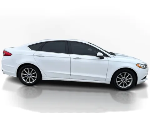 More photos of 2017 Ford Fusion 4d Sedan SE 2.5L at 5 Star Auto Plaza - St. Louis, MO