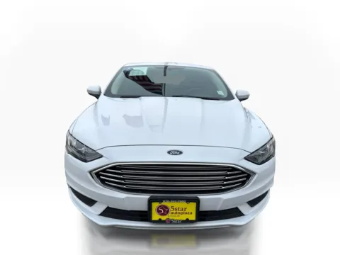 Photos of 2017 Ford Fusion 4d Sedan SE 2.5L for sale in St. Louis, MO at 5 Star Auto Plaza - St. Louis
