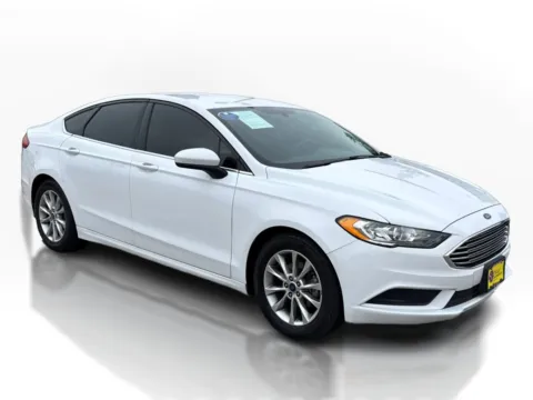 Another view of 2017 Ford Fusion 4d Sedan SE 2.5L for sale in St. Louis, MO at 5 Star Auto Plaza - St. Louis
