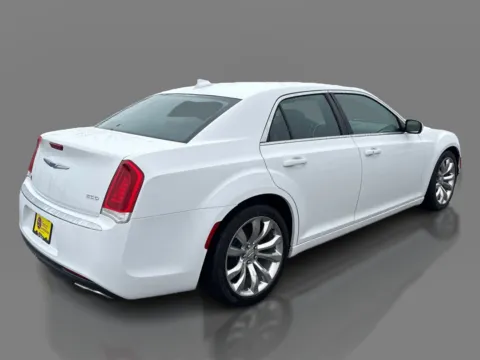 More photos of 2019 Chrysler 300 4d Sedan RWD Touring L at 5 Star Auto Plaza - St. Louis, MO