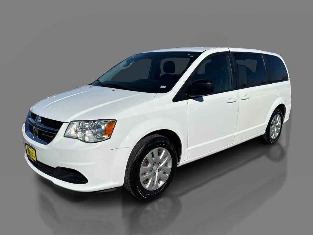 White 2018 DODGE GRAND CARAVAN PASSENGER SE MINIVAN 4D for sale in St. Louis, MO
