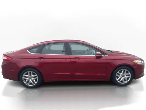 More photos of 2016 Ford Fusion 4d Sedan SE 1.5L EcoBoost at 5 Star Auto Plaza - St. Louis, MO