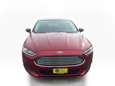 Photos of 2016 Ford Fusion 4d Sedan SE 1.5L EcoBoost for sale in St. Louis, MO at 5 Star Auto Plaza - St. Louis