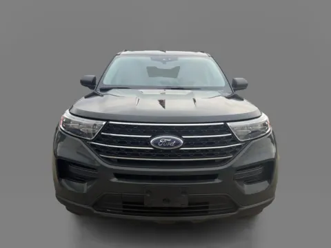 Photos of 2023 Ford Explorer XLT 4WD for sale in St. Louis, MO at 5 Star Auto Plaza - St. Louis